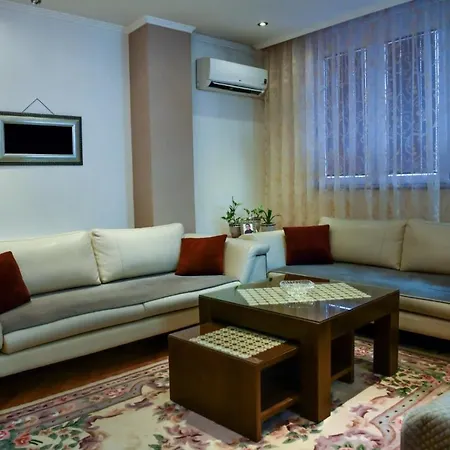 - John F. Kennedy, Luxury Skopje